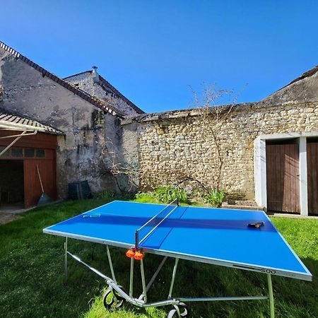 Gite Tout Confort Avec Garage Et Wifi A Preuilly-Sur-Claise - Fr-1-381-596 Villa Exterior photo