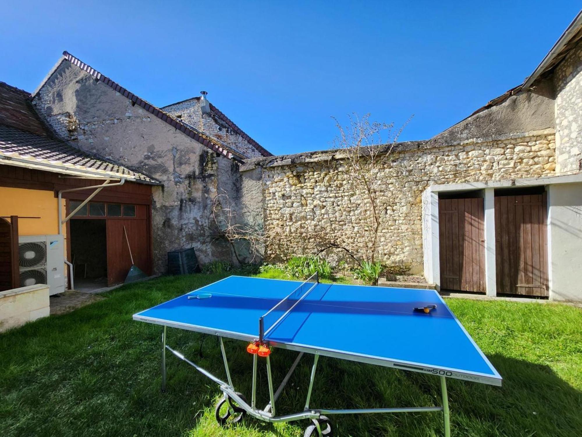 Gite Tout Confort Avec Garage Et Wifi A Preuilly-Sur-Claise - Fr-1-381-596 Villa Exterior photo